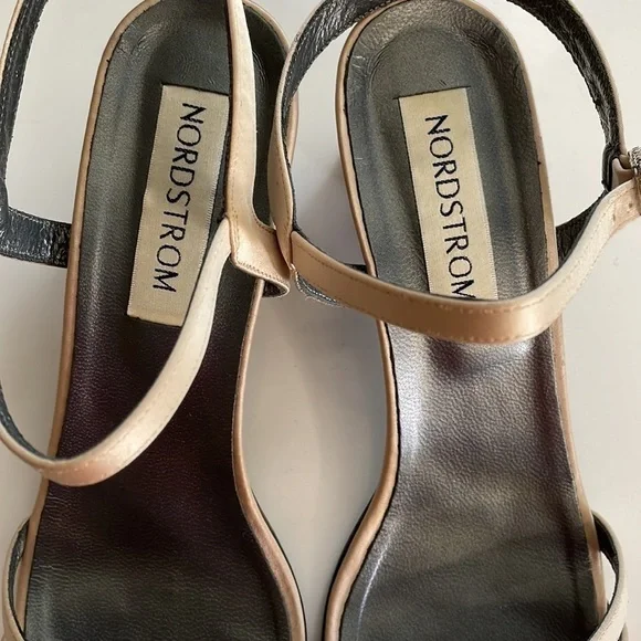 NORDSTROM Ankle Strap Heels, 9M - Picture 4 of 13